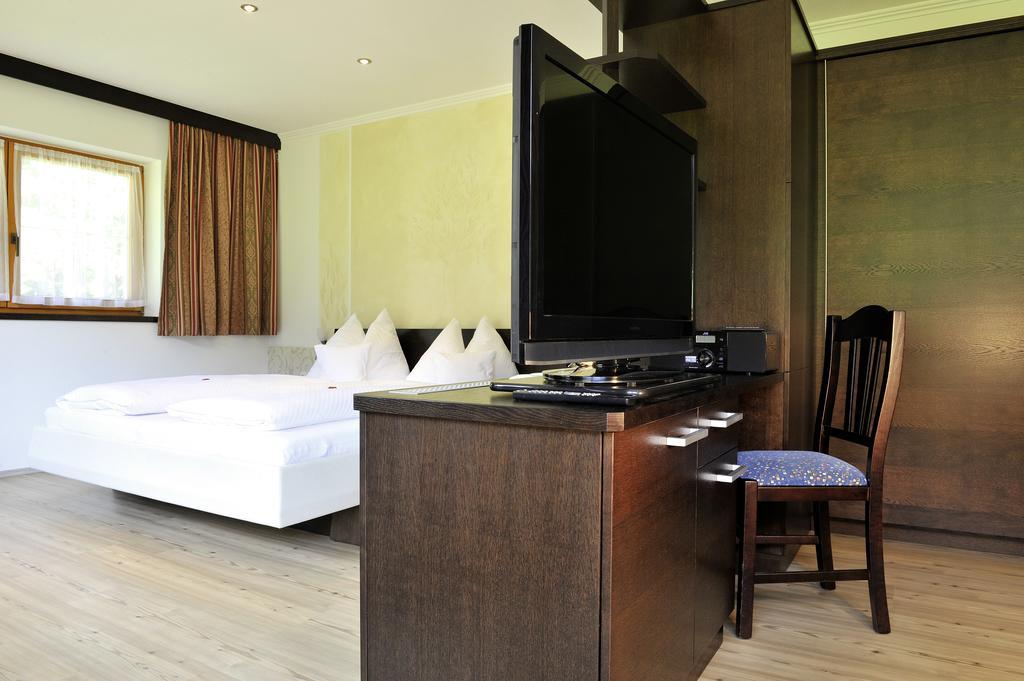 Familienhotel Moos-Alm Lienz Δωμάτιο φωτογραφία
